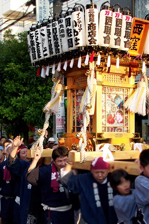 三谷通り商店会七夕の夕べ